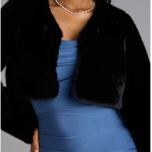 Women's black faux fur crop jacket